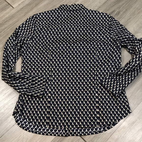 Talbots Dog & Ball Print 100% Cotton Navy Blue Long Sleeve Button Shirt size 8P - Picture 7 of 13